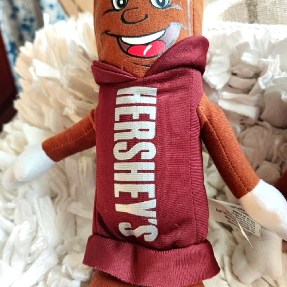 Hershey's And Reese's Peanut Butter Cup Plush Toy Set - Brown and Orange, - Picture 3 of 8